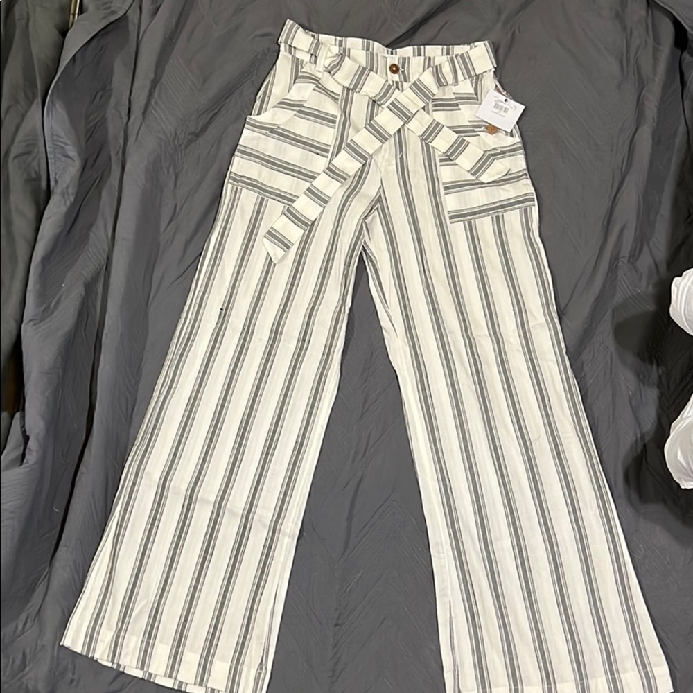 O’Neil Sandoval pants size M